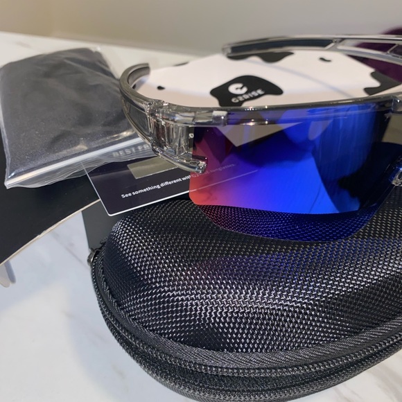 Sports Polarized Sunglasses - Picture 4 of 7